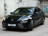 Toyota Camry 2025 года за 19 300 000 тг. в Алматы