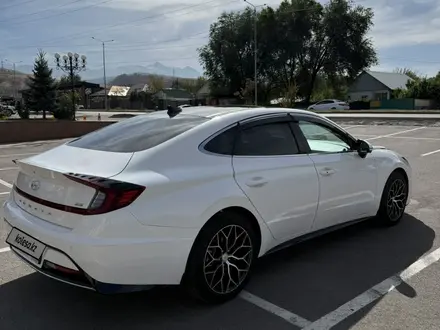 Hyundai Sonata 2022 года за 12 300 000 тг. в Алматы – фото 3