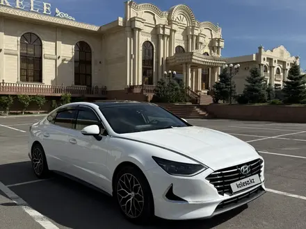 Hyundai Sonata 2022 года за 12 300 000 тг. в Алматы – фото 2