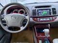 Toyota Camry 2005 годаүшін6 300 000 тг. в Уральск – фото 15