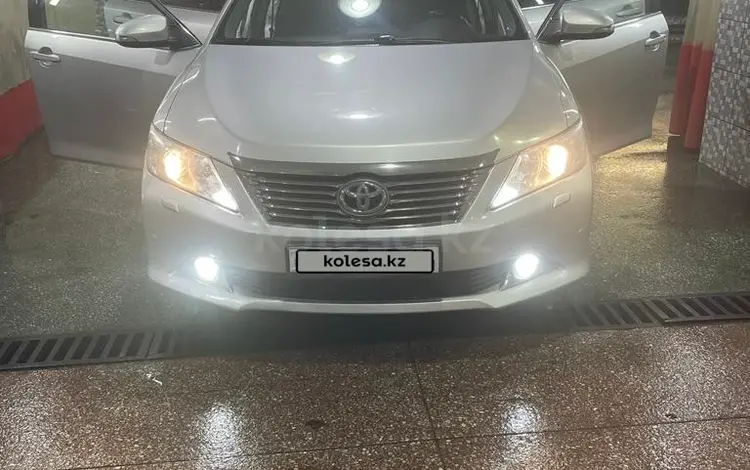 Toyota Camry 2012 года за 9 000 000 тг. в Павлодар
