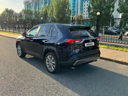 Toyota RAV4 2020 года за 13 900 000 тг. в Астана – фото 7