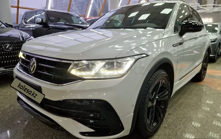 Volkswagen Tiguan 2021 года за 19 000 000 тг. в Алматы