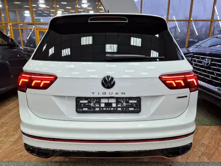 Volkswagen Tiguan 2021 года за 19 000 000 тг. в Алматы – фото 8