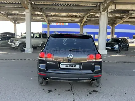 Volkswagen Touareg 2008 года за 5 500 000 тг. в Усть-Каменогорск – фото 6
