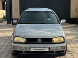 Volkswagen Golf 1994 годаүшін1 550 000 тг. в Шымкент