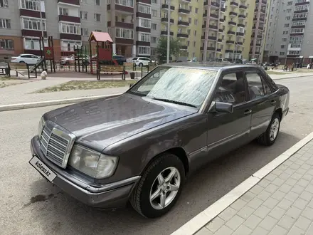 Mercedes-Benz E 230 1991 года за 1 500 000 тг. в Караганда