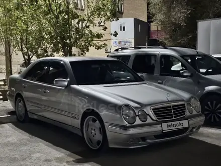 Mercedes-Benz E 320 2000 года за 4 900 000 тг. в Актау – фото 10