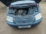 Volkswagen Sharan 2001 годаүшін2 500 000 тг. в Чапаев