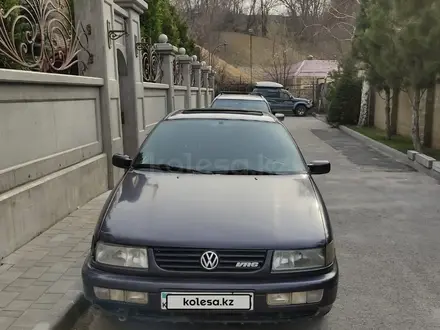 Volkswagen Passat 1994 года за 850 000 тг. в Алматы