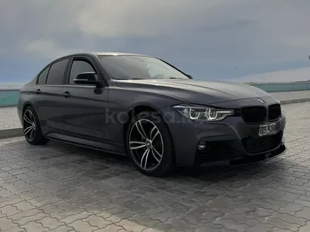 BMW 330 2018 года за 6 800 000 тг. в Актау – фото 11
