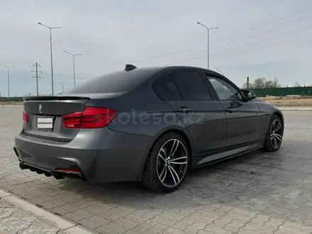 BMW 330 2018 года за 6 800 000 тг. в Актау – фото 13