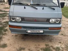 Mitsubishi L300, 1991