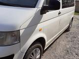 Volkswagen Transporter 2004 года за 6 071 428 тг. в Кордай – фото 3