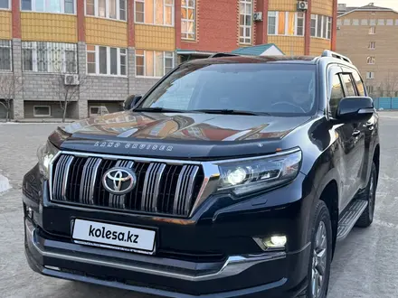 Toyota Land Cruiser Prado 2018 года за 22 500 000 тг. в Актобе – фото 2