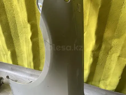 Крыло передний левый IS250 за 25 000 тг. в Алматы