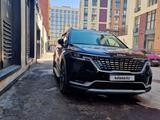 Kia Carnival 2023 года за 23 000 000 тг. в Астана