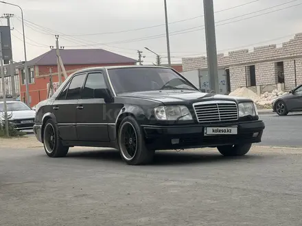 Mercedes-Benz E 400 1990 года за 2 950 000 тг. в Актау – фото 13