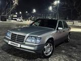 Mercedes-Benz E 220 1995 годаfor1 500 000 тг. в Жаркент