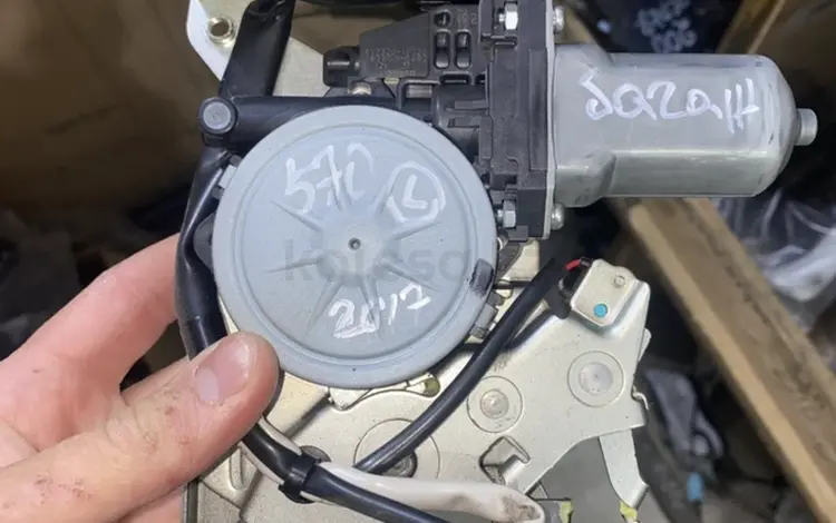 Замок богажника lexus Lx 570 за 65 000 тг. в Алматы