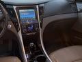 Hyundai Sonata 2013 года за 6 500 000 тг. в Актобе – фото 11