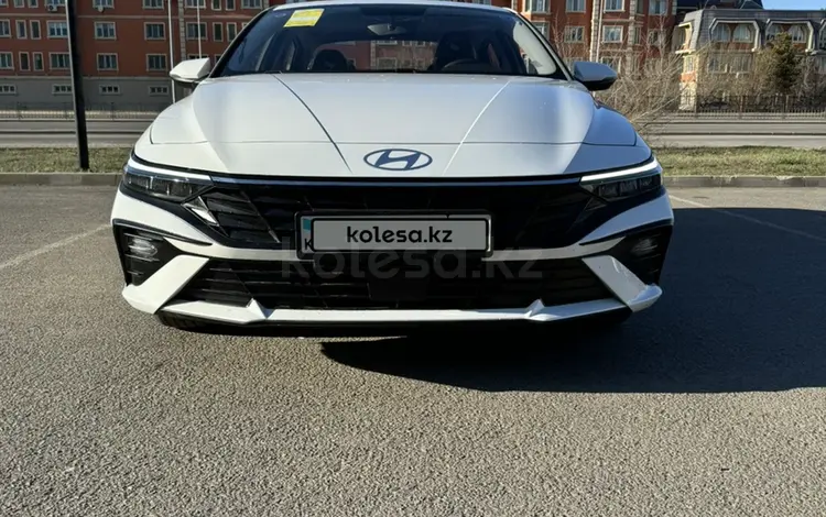 Hyundai Elantra 2023 года за 8 800 000 тг. в Астана