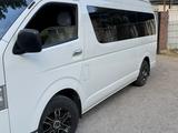 Toyota Hiace 2016 года за 14 000 000 тг. в Алматы – фото 2