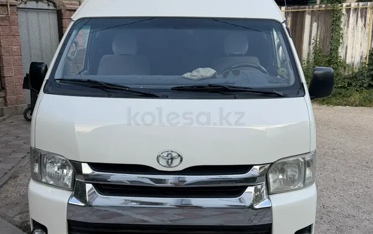 Toyota Hiace 2016 года за 13 500 000 тг. в Алматы