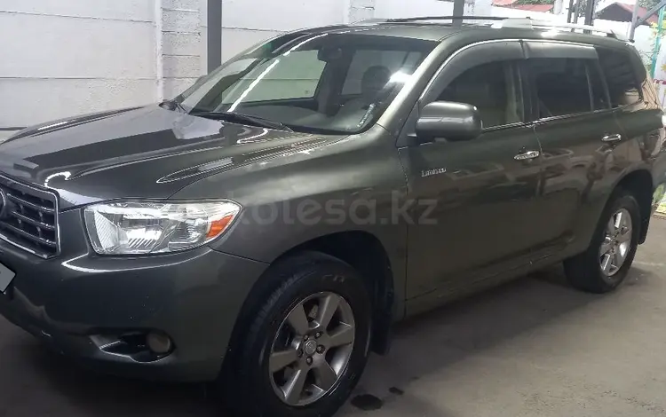 Toyota Highlander 2008 года за 9 200 000 тг. в Алматы