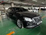 Mercedes-Benz S 560 2018 года за 40 000 000 тг. в Астана