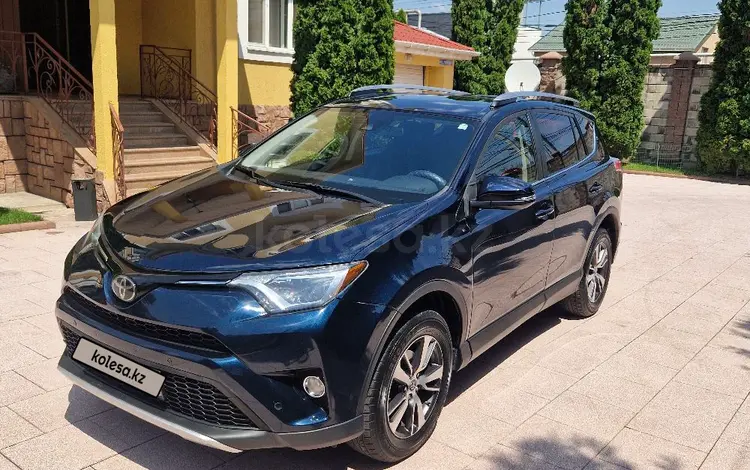 Toyota RAV4 2017 года за 12 999 000 тг. в Алматы