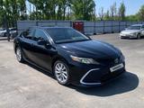 Toyota Camry 2021 года за 8 103 000 тг. в Алматы – фото 3