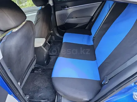 Hyundai Elantra 2016 года за 5 000 000 тг. в Уральск – фото 6