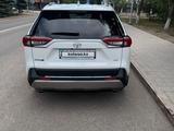 Toyota RAV4 2025 года за 19 000 000 тг. в Караганда – фото 4