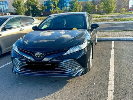 Toyota Camry 2019 года за 15 500 000 тг. в Астана