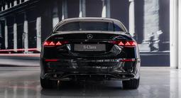 Mercedes-Benz S 580 4MATIC 2026 года за 138 181 427 тг. в Алматы – фото 2