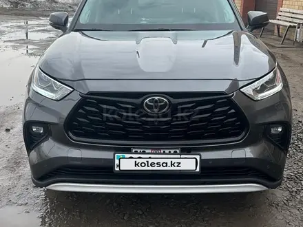 Toyota Highlander 2021 года за 30 000 000 тг. в Астана