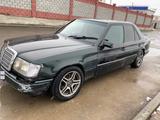 Mercedes-Benz E 300 1988 года за 850 000 тг. в Шымкент – фото 2