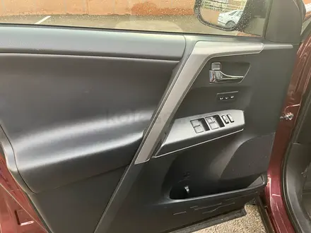 Toyota RAV4 2018 года за 12 500 000 тг. в Астана – фото 5