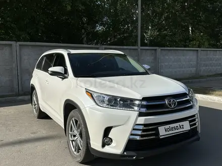 Toyota Highlander 2018 года за 19 000 000 тг. в Усть-Каменогорск – фото 23