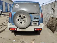 Nissan Mistral, 1996