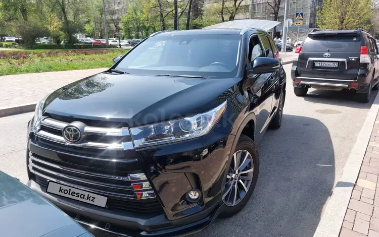 Toyota Highlander 2017 года за 17 900 000 тг. в Алматы