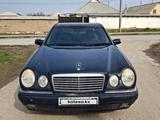 Mercedes-Benz E 200 1995 года за 1 600 000 тг. в Шымкент – фото 2