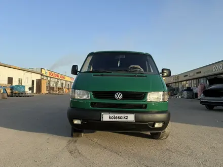 Volkswagen Multivan 1996 года за 4 800 000 тг. в Астана