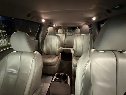 Toyota Sienna 2014 года за 13 000 000 тг. в Актобе – фото 5