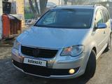 Volkswagen Touran 2008 годаүшін3 200 000 тг. в Алматы – фото 2