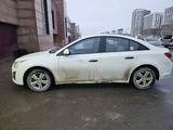 Chevrolet Cruze 2014 года за 3 800 000 тг. в Астана – фото 4