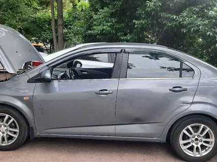Chevrolet Aveo 2013 года за 2 700 000 тг. в Алматы – фото 3