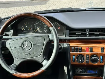 Mercedes-Benz E 320 1994 года за 3 800 000 тг. в Туркестан – фото 13