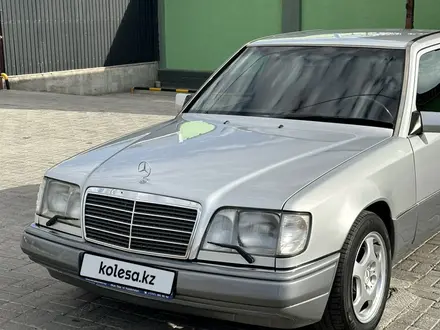 Mercedes-Benz E 320 1994 года за 3 800 000 тг. в Туркестан – фото 8